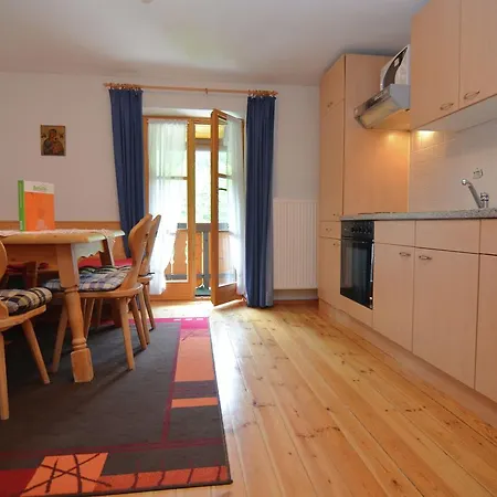 Erlengrund 1 *
