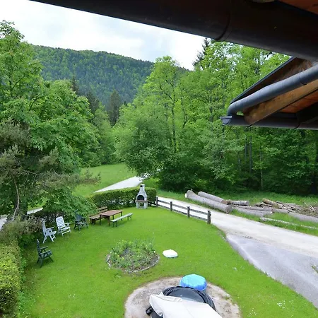 Erlengrund 1 *